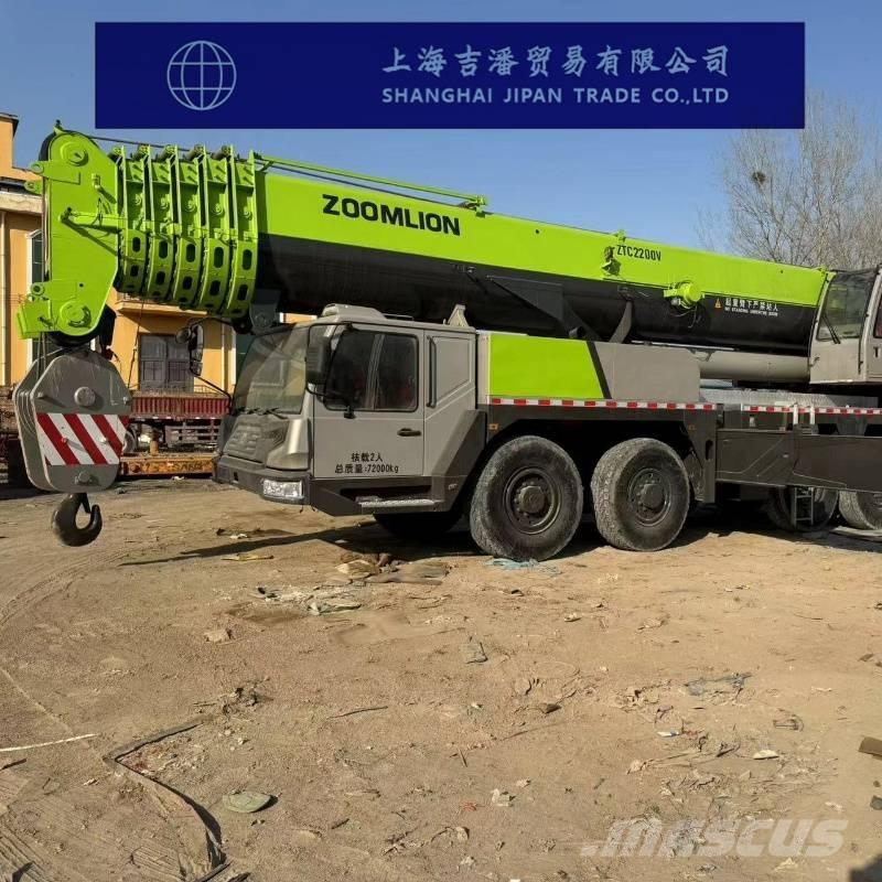 Zoomlion ZTC 2200 V Rabljene dizalice za težak teren