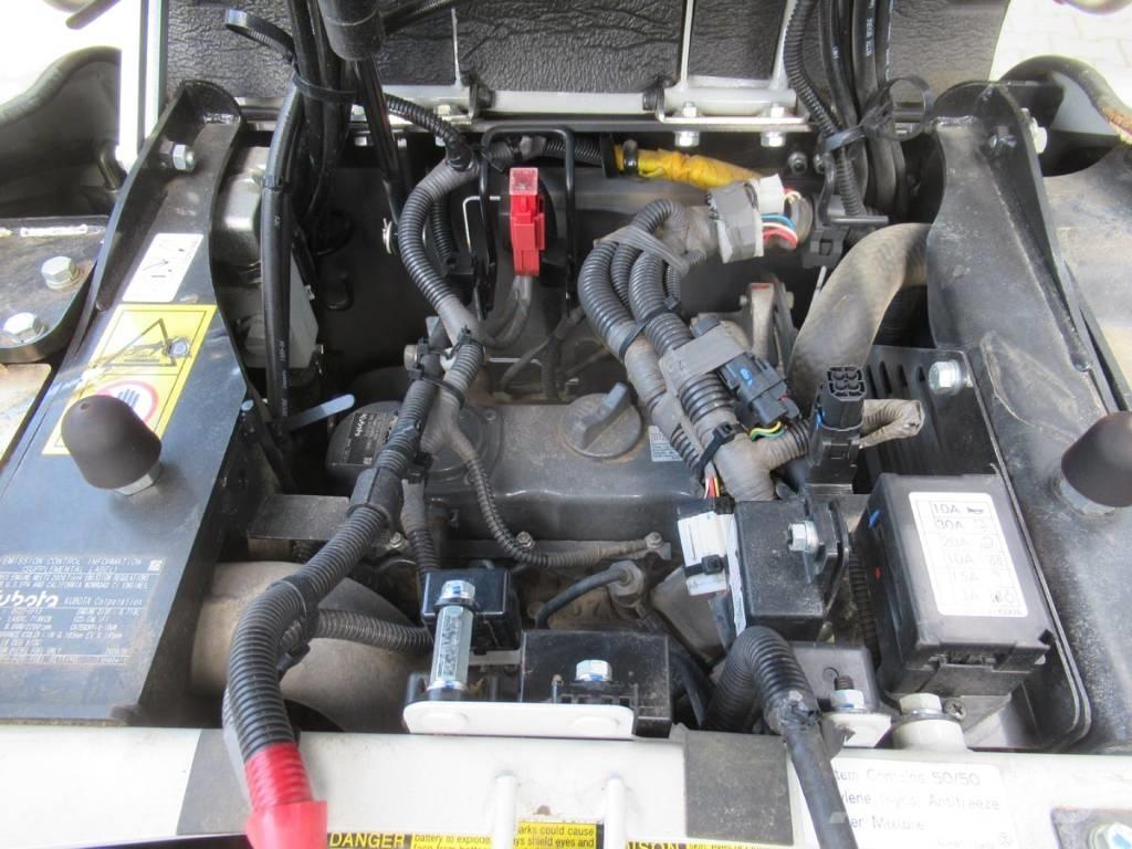 Takeuchi TB 210 R Mini bageri <7t