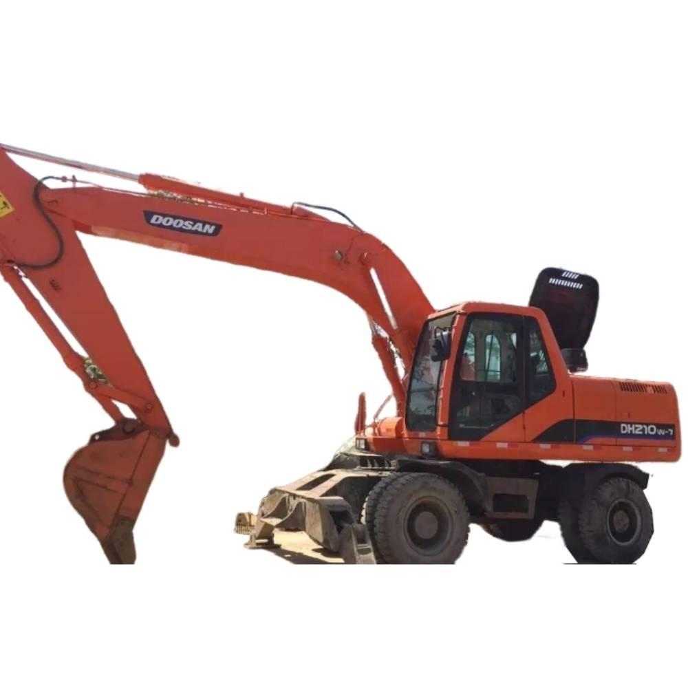 Doosan DH210W Bageri na kotačima