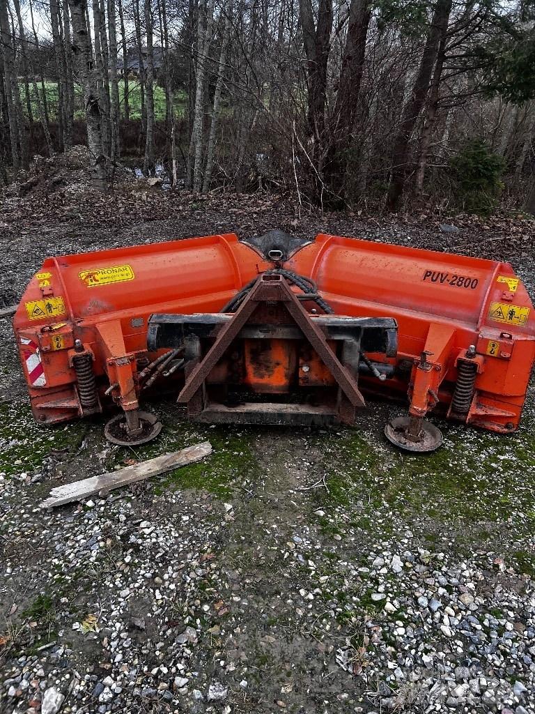 Pronar PUV 2800 Sniježne daske i  plugovi