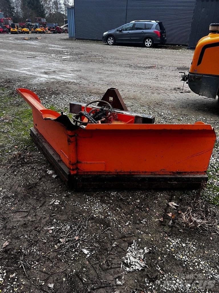 Pronar PUV 2800 Sniježne daske i  plugovi