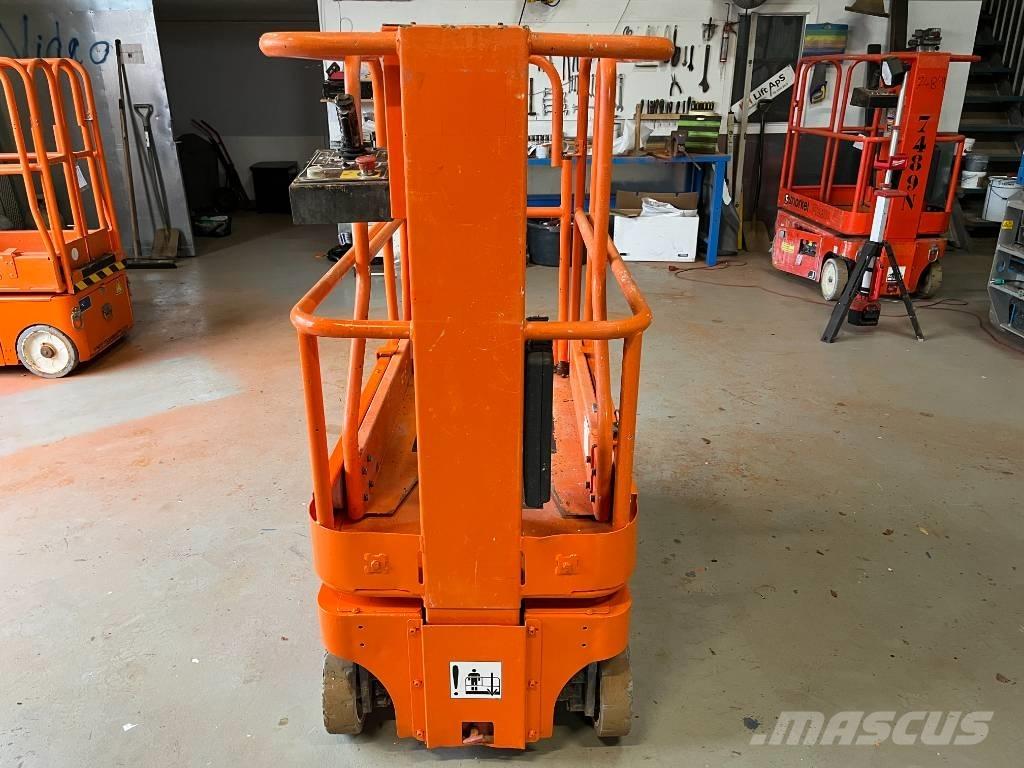 Snorkel TM 12 Vertikalne radne podizne platforme