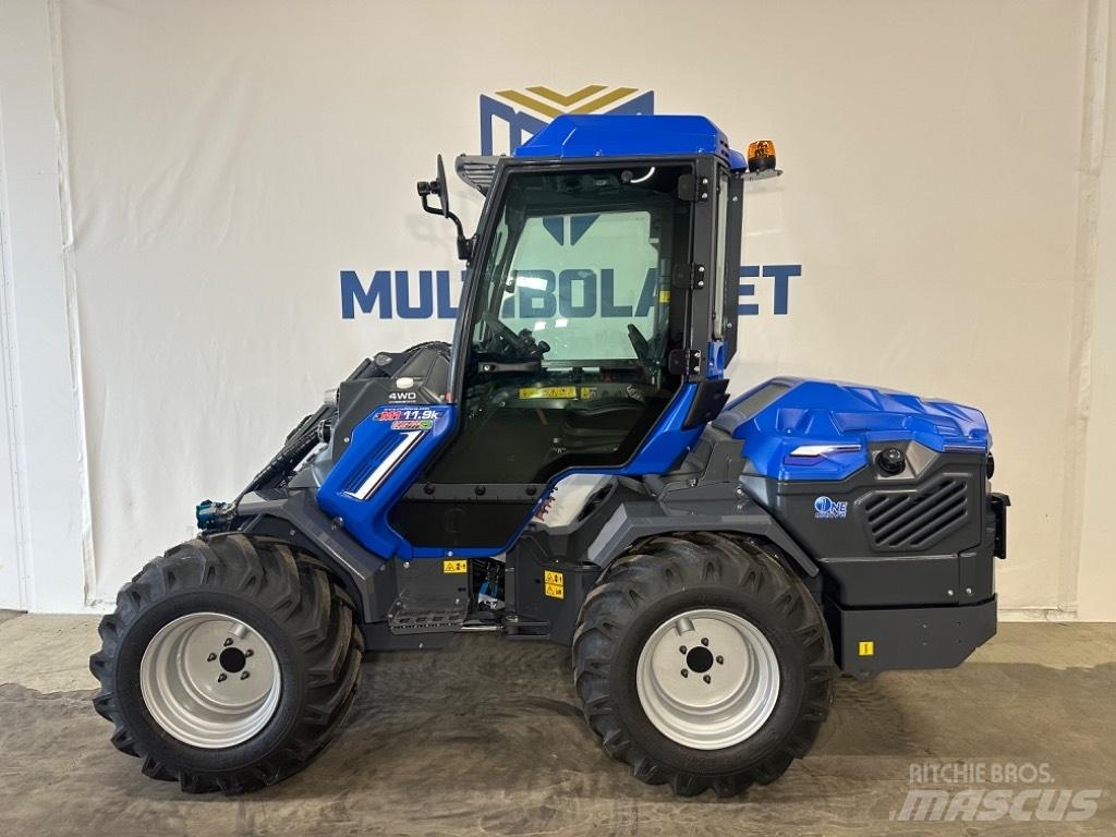 MultiOne 11.9 K Višenamjenski utovarivači