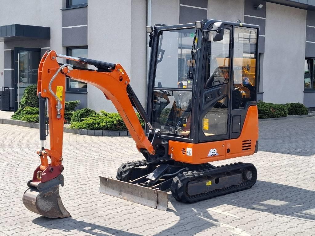 Hitachi ZX 19-6 Mini bageri <7t