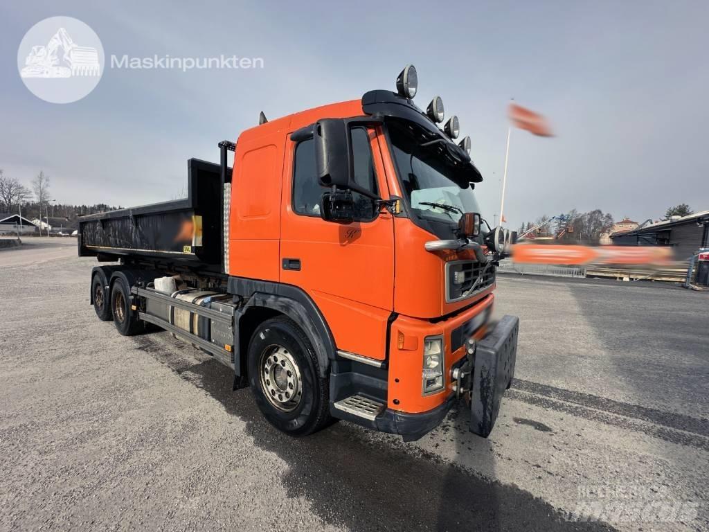 Volvo FM 380 Rol kiper kamioni s kukama za dizanje