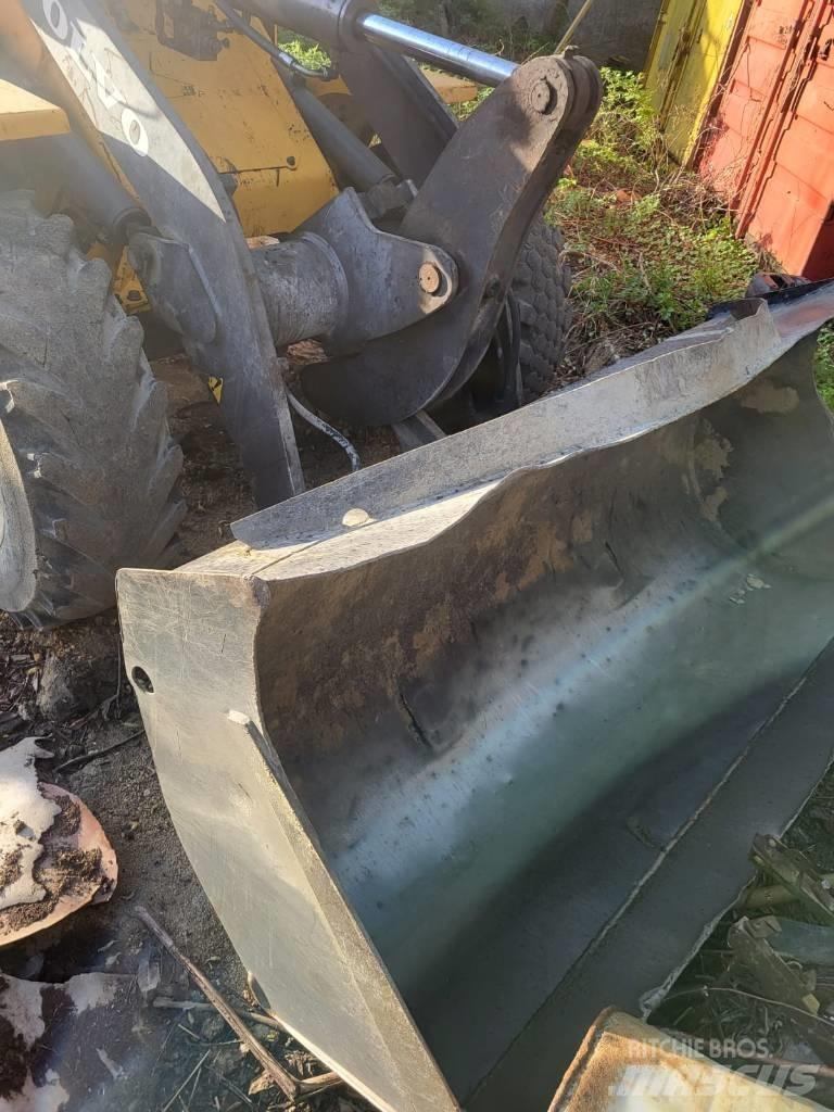 Volvo L 30 B Utovarivači na kotačima