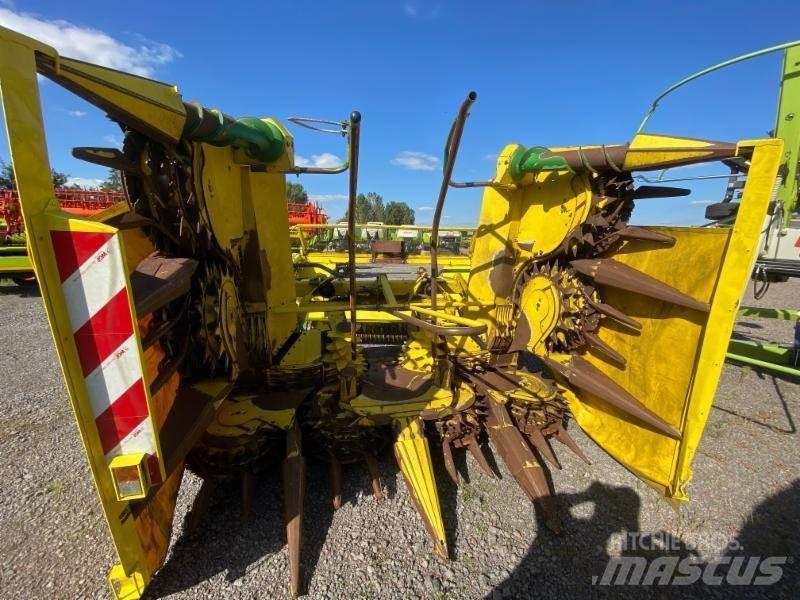 John Deere 7400 Strojevi za krmu na vlastiti pogon