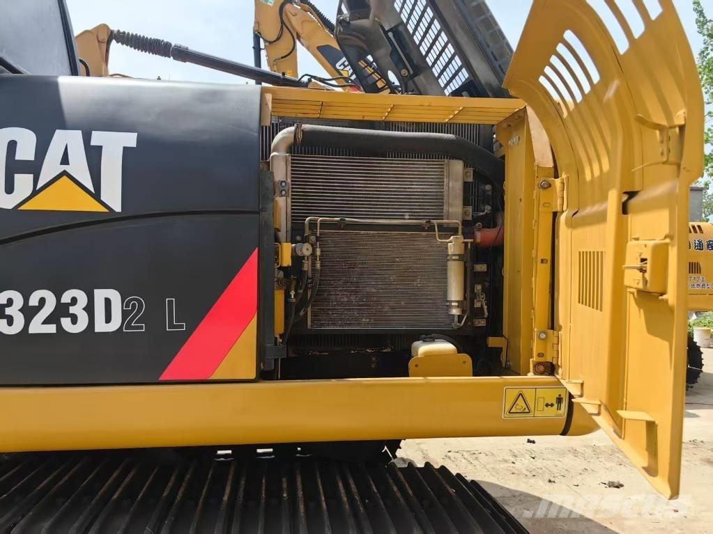 CAT 323 D Bageri gusjeničari