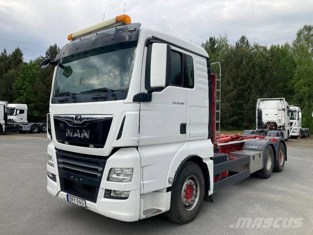 MAN TGX 26.500 6X2 Rol kiper kamioni s kukama za dizanje