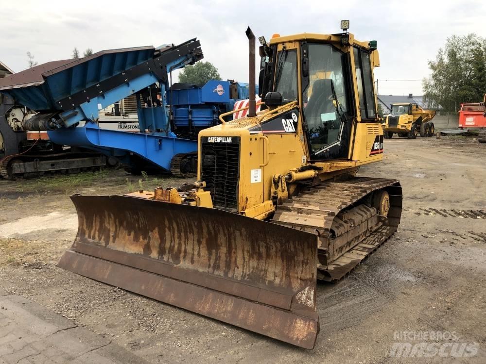 CAT D 3 G LGP Buldožeri gusjeničari