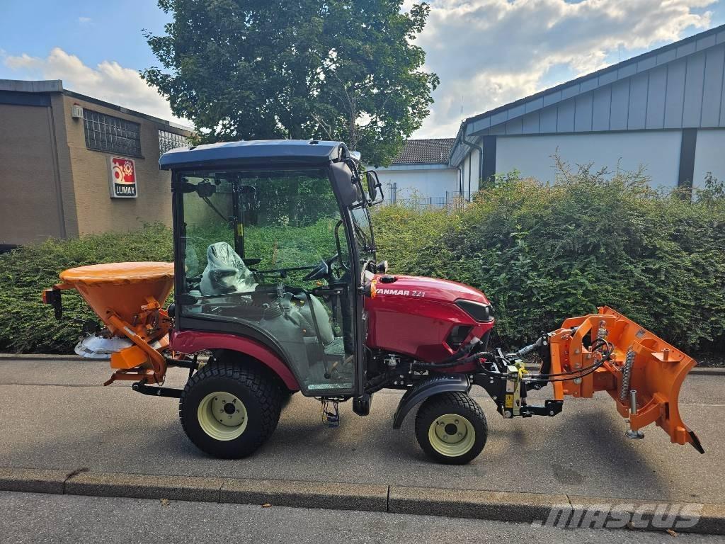 Yanmar SA 221 Kompaktni (mali) traktori