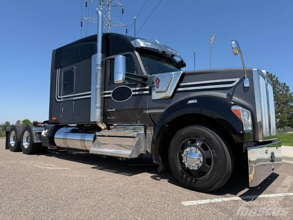 Kenworth W 990 Traktorske jedinice