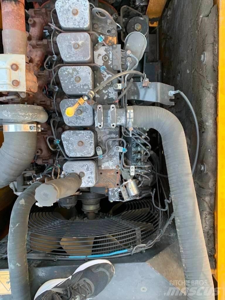 Hyundai R210W-9 Bageri gusjeničari