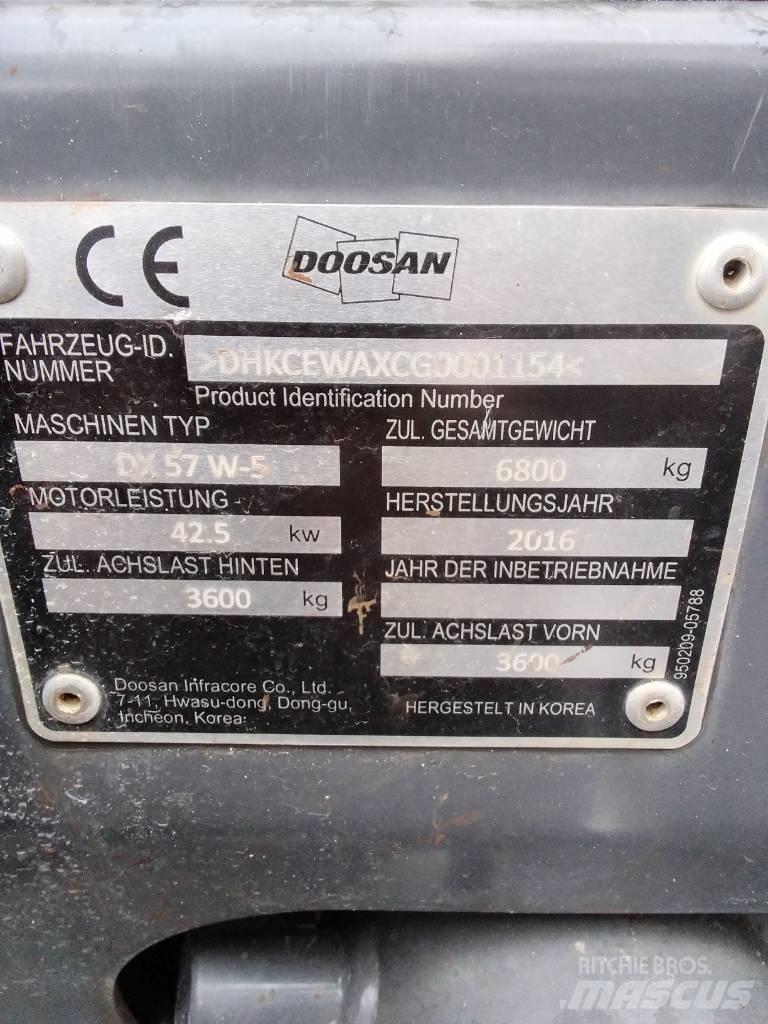 Doosan DX 57 W-5 Bageri na kotačima