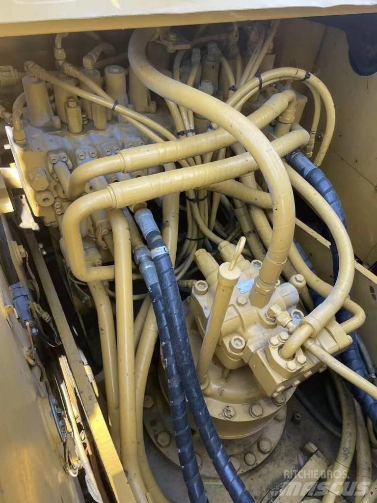 CAT 325 C Bageri gusjeničari