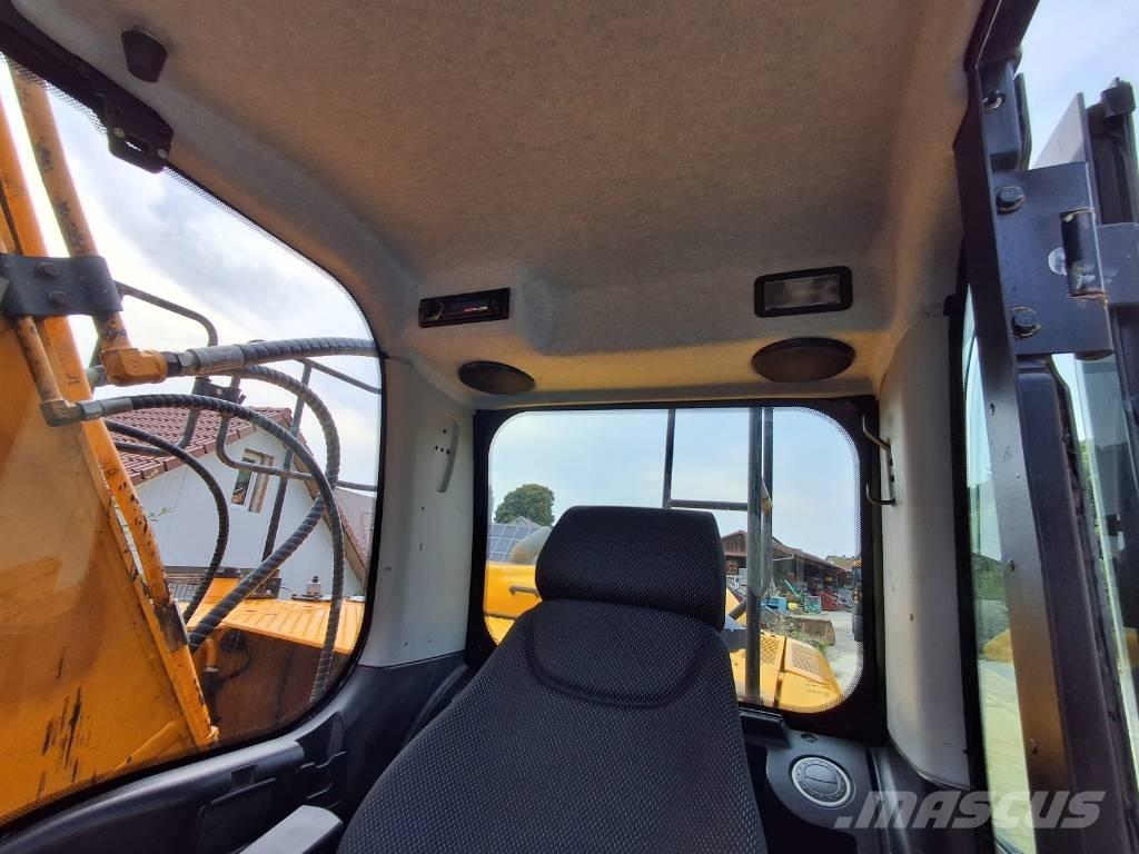 JCB JS210LC T4F Bageri gusjeničari