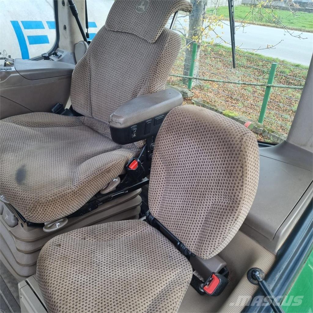 John Deere 7310 R Traktori