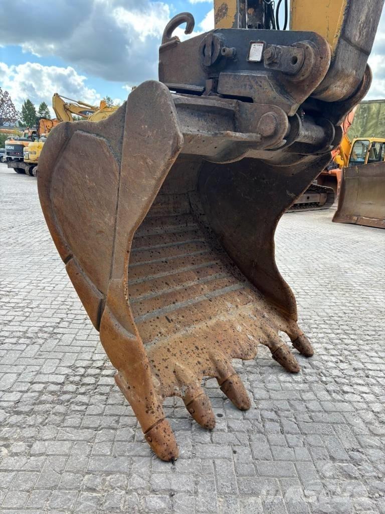 CAT 330 B L Bageri gusjeničari