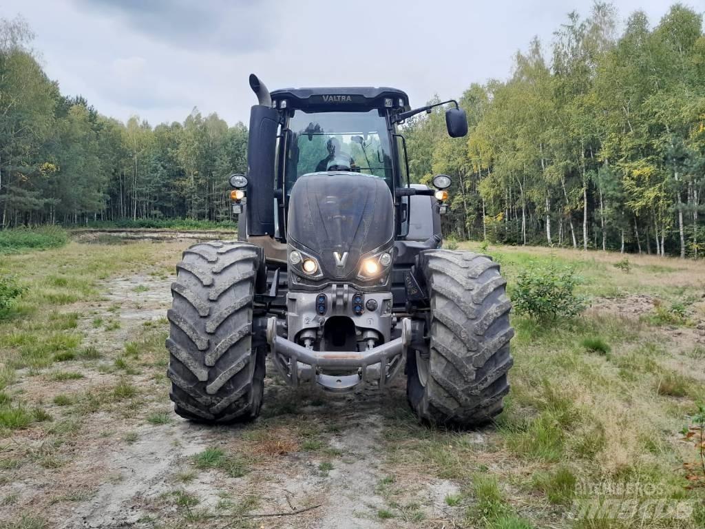 Valtra S 354 Traktori