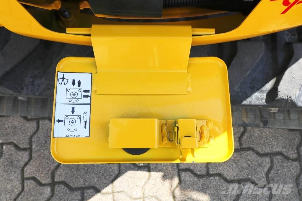 Komatsu PC 25 MR5 Mini bageri <7t