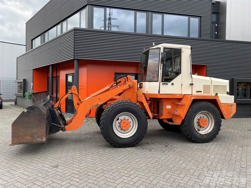 Schaeff SKS 661 Utovarivači na kotačima
