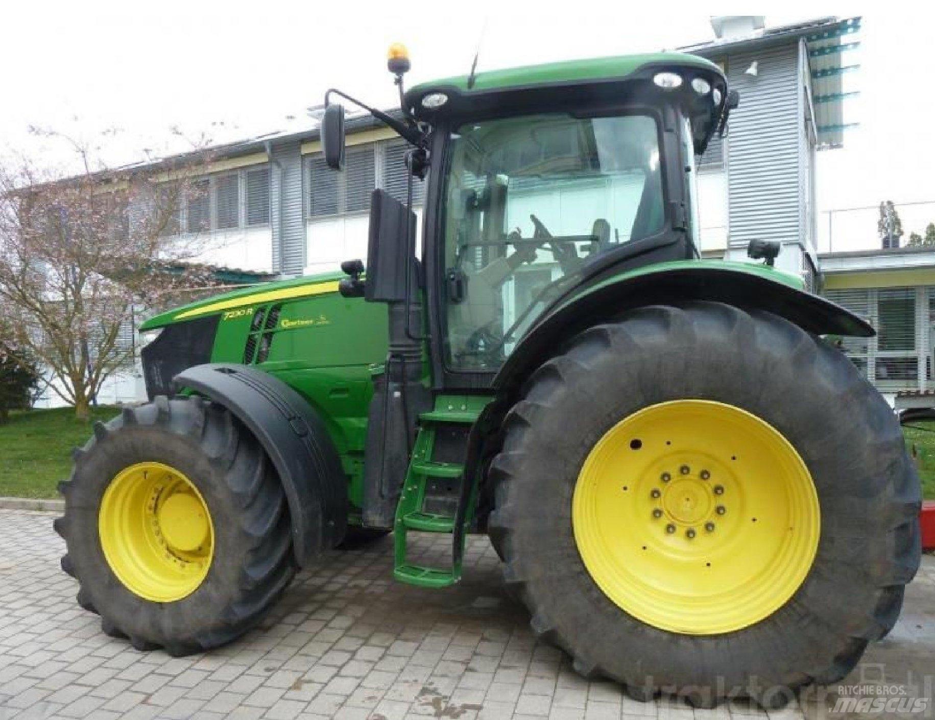 John Deere 7230R Traktori