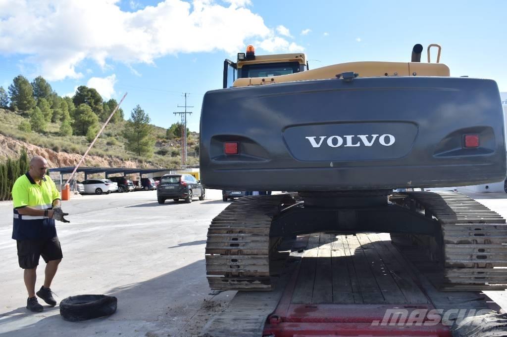 Volvo EC 240 C N L Bageri gusjeničari