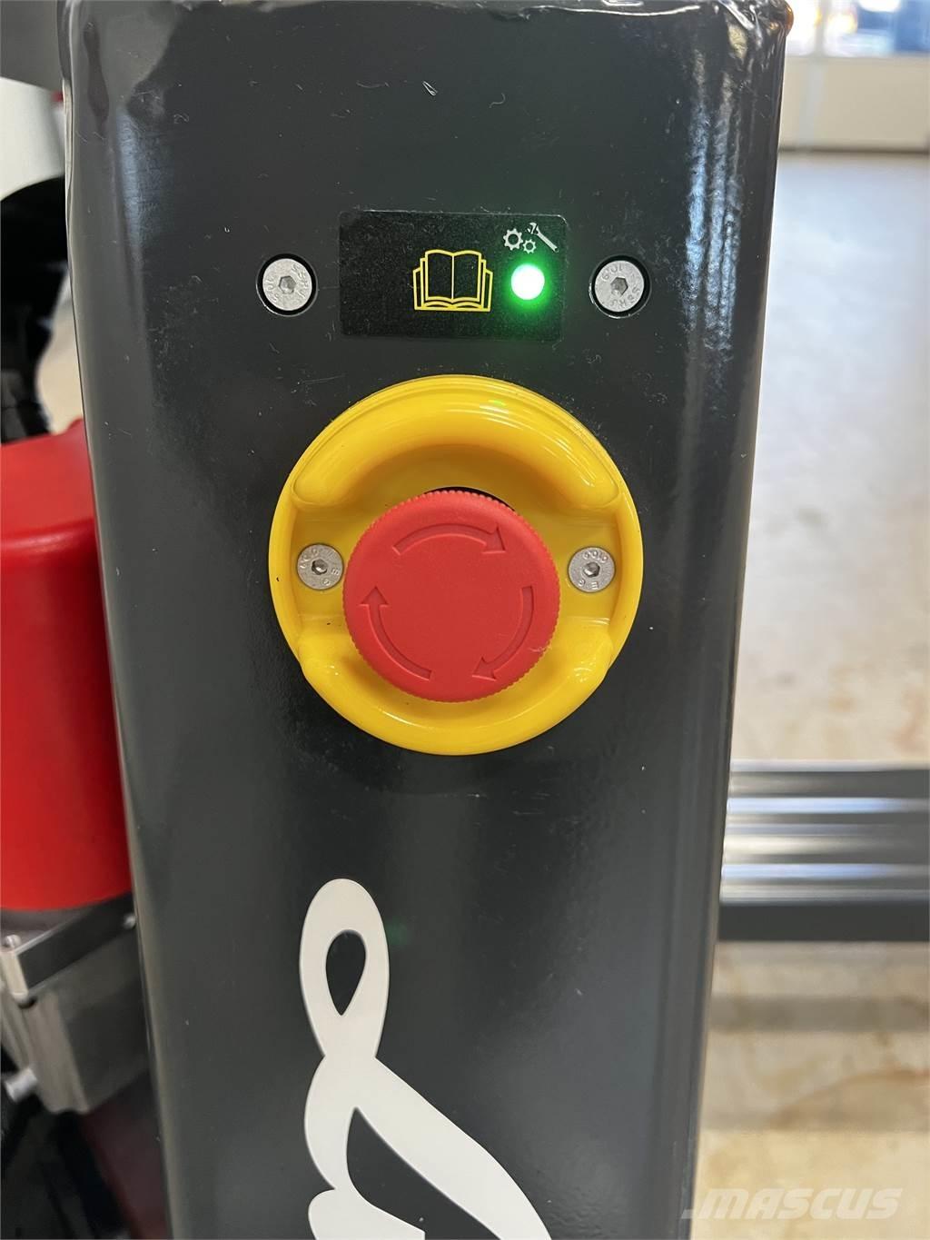 Linde MT15C Ručni električni viličar