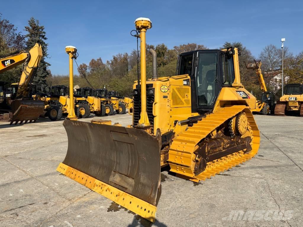 CAT D 6 N XL Buldožeri gusjeničari