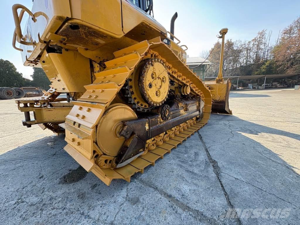 CAT D 6 N XL Buldožeri gusjeničari
