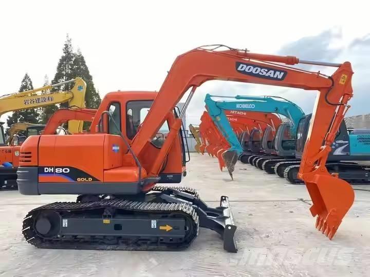 Doosan DH 80 Bageri gusjeničari