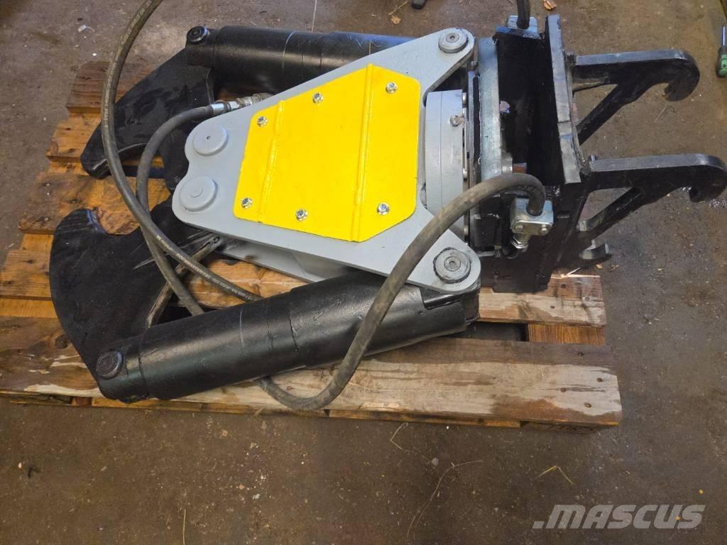 Brokk CC400 Škare