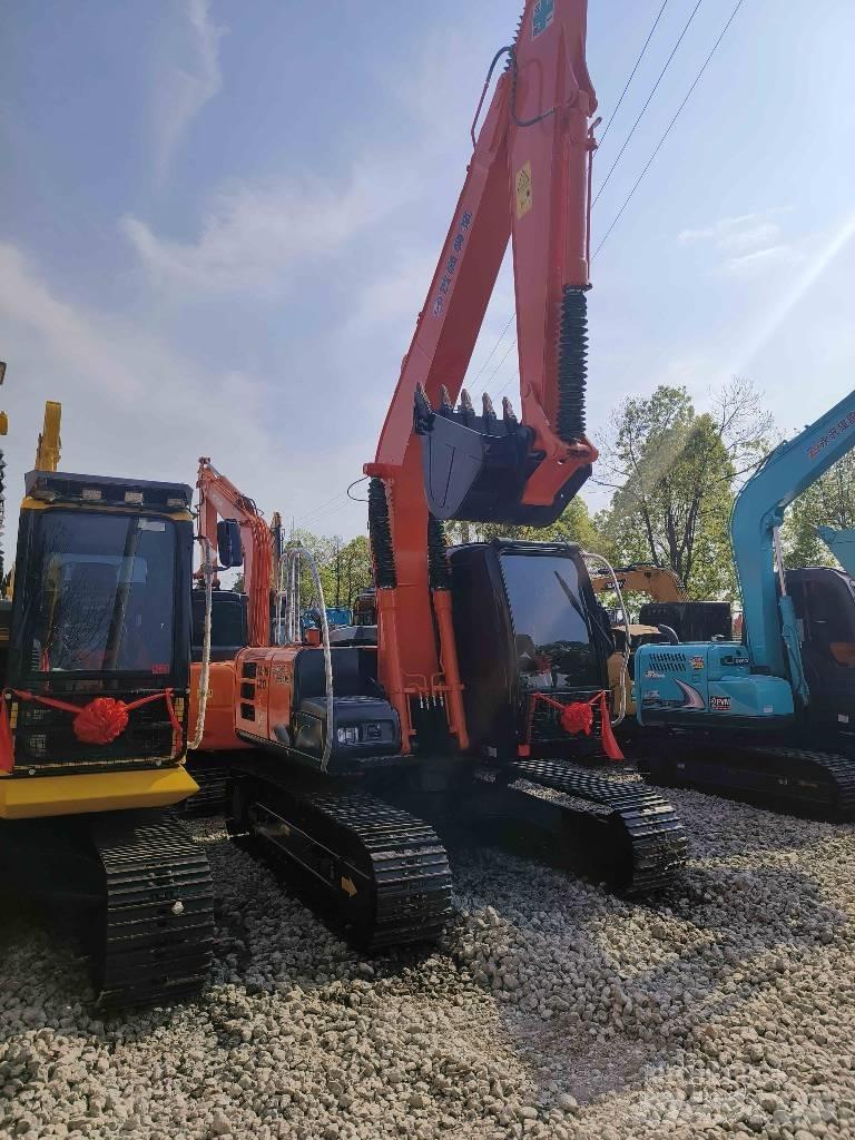 Hitachi ZX 120 Bageri gusjeničari