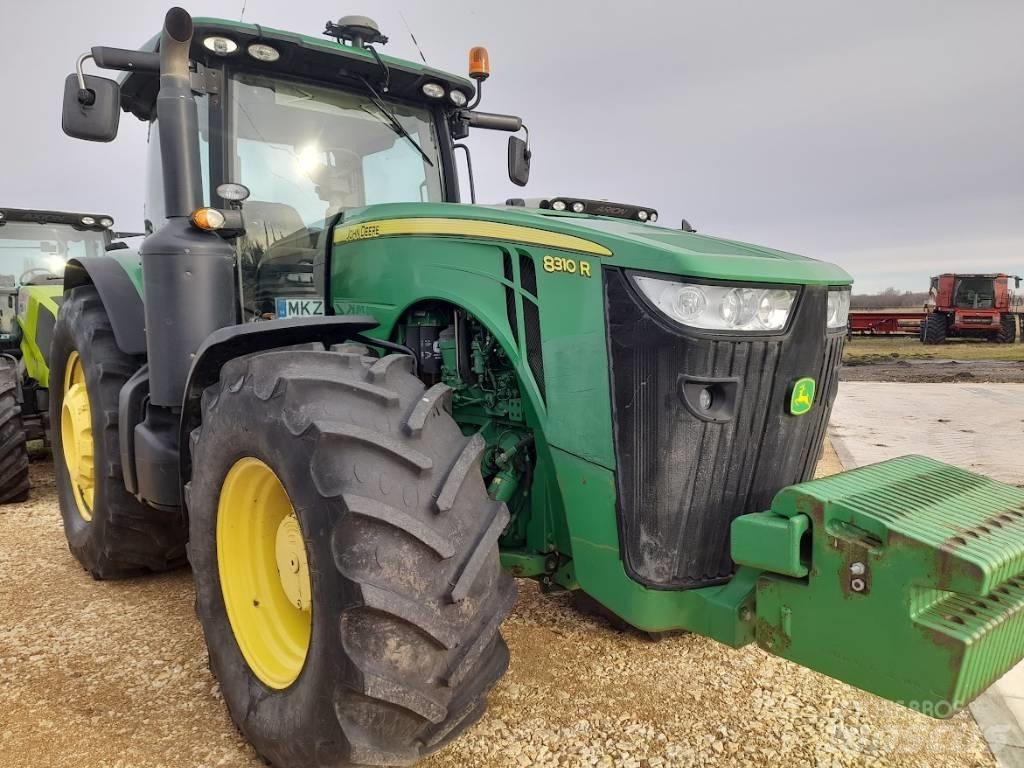 John Deere 8310 R Traktori