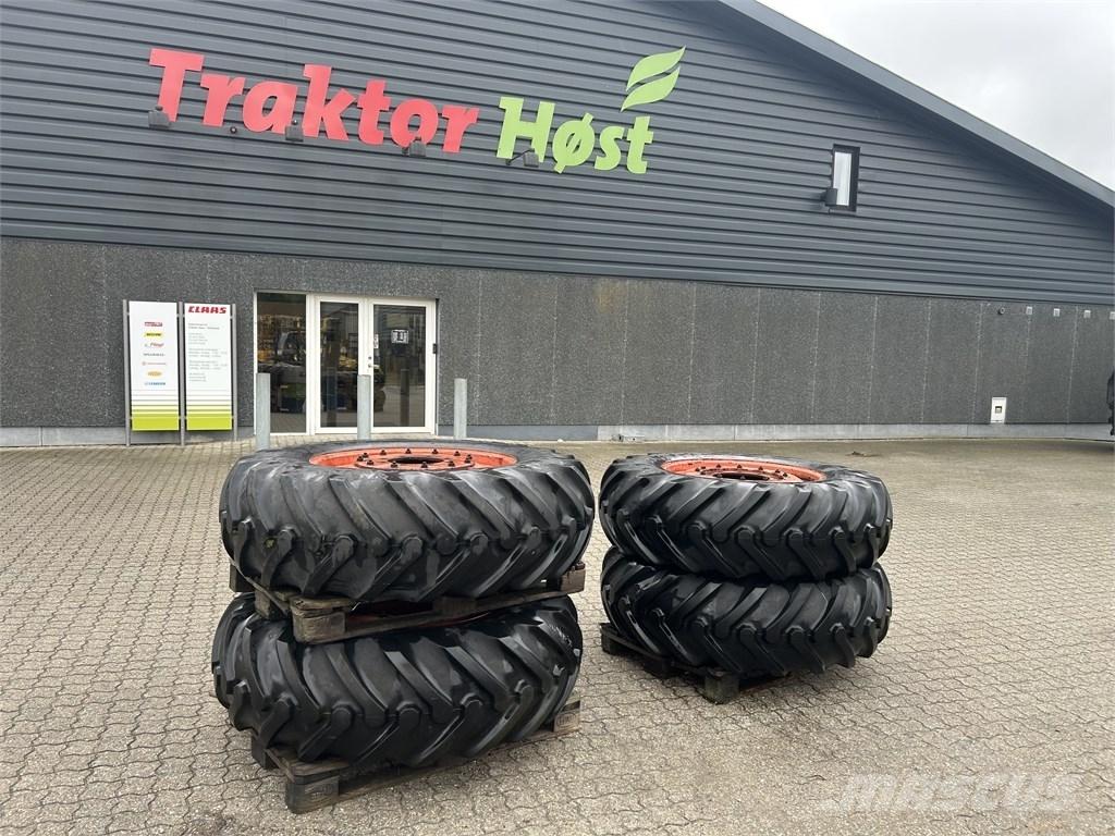 Goodyear 16,9-30 Gume, kotači i naplatci