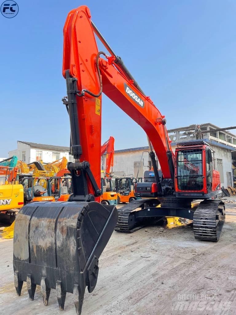 Doosan Dx300 Bageri gusjeničari