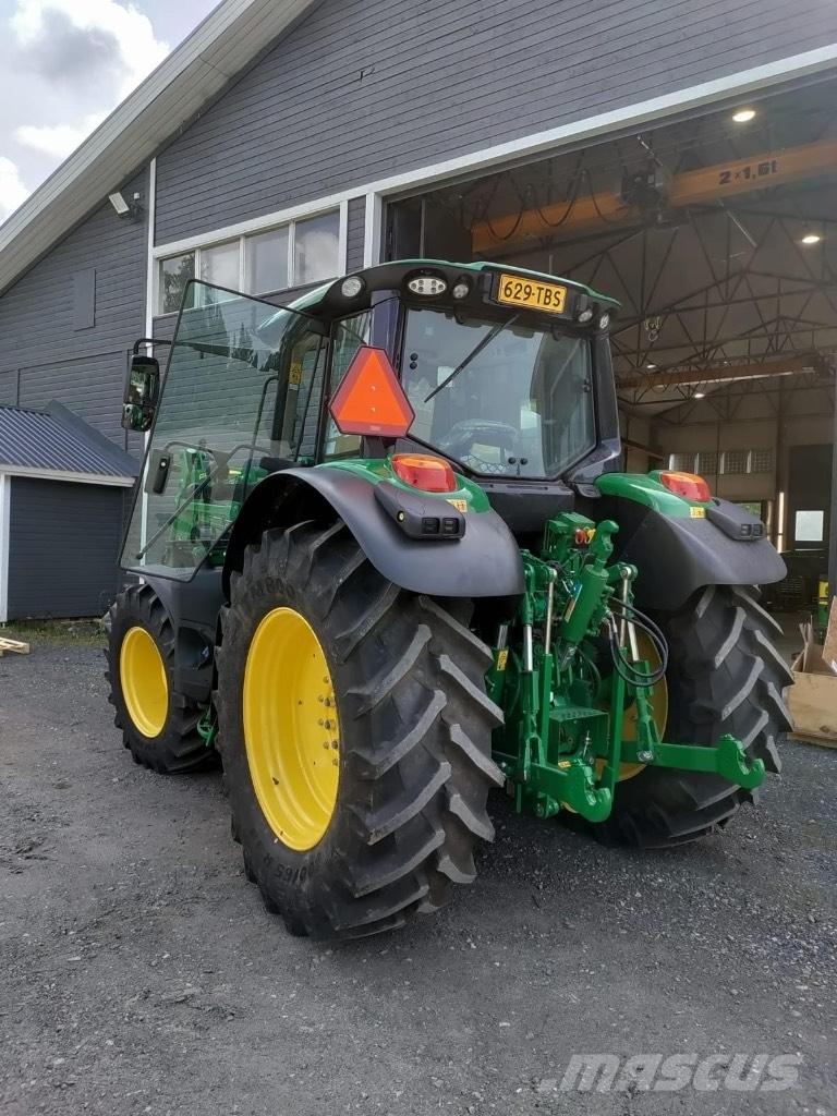 John Deere 6140 M Traktori