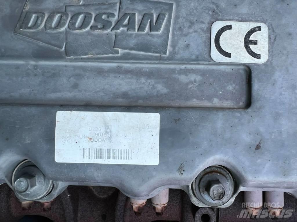 Doosan DX170W Bageri na kotačima