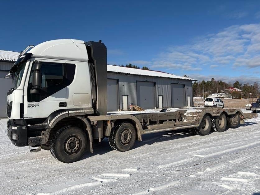 Iveco Trakker Kamioni za prijevoz šumskih strojeva