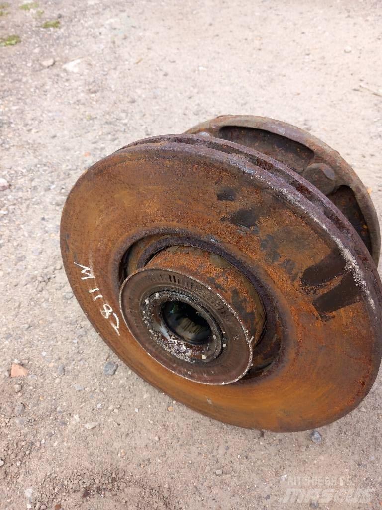 MAN TGX   81443010185 Osi