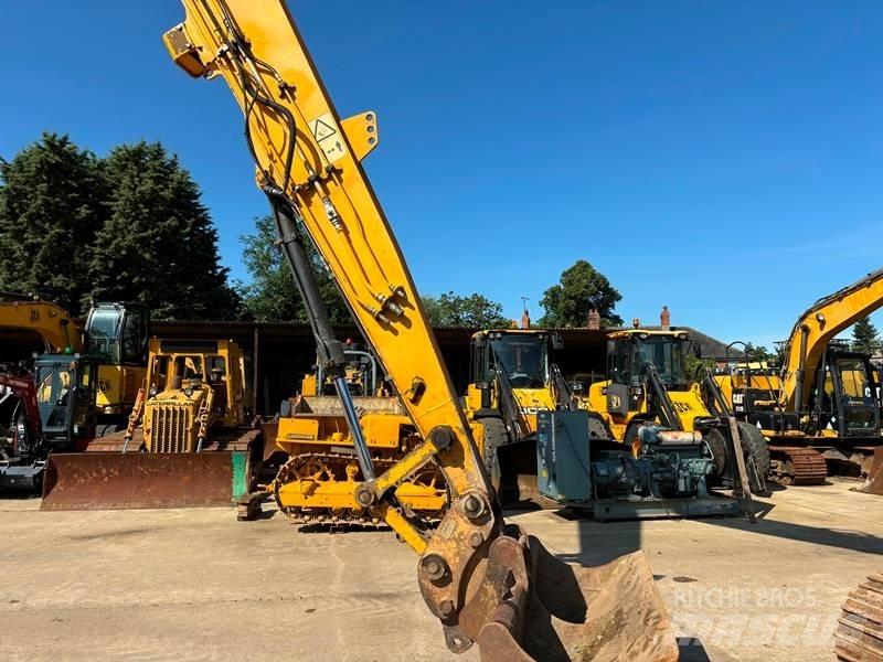 JCB JS 220 LR Bageri gusjeničari