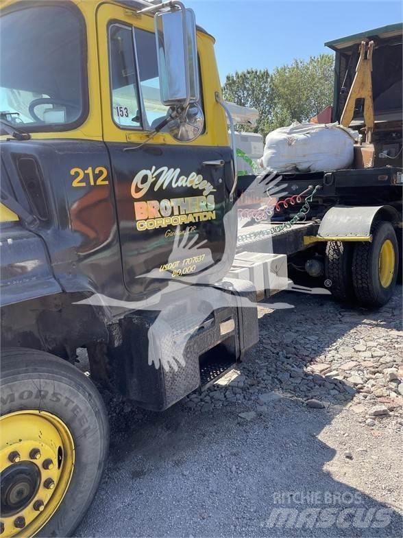Mack DM688S Traktorske jedinice