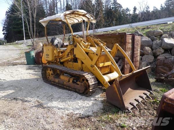 Komatsu D20S-3 Buldožeri gusjeničari