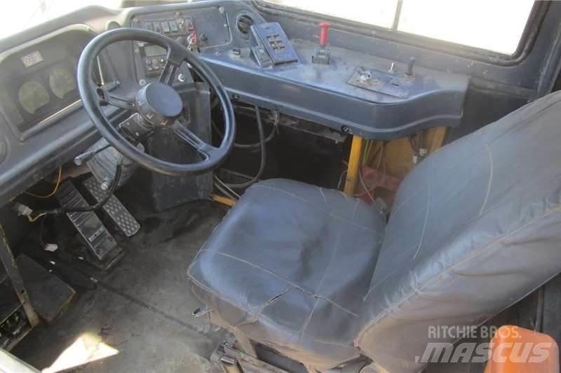 Bell B20C Kamioni cisterne