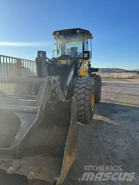Komatsu WA 200 PZ-6 Utovarivači na kotačima