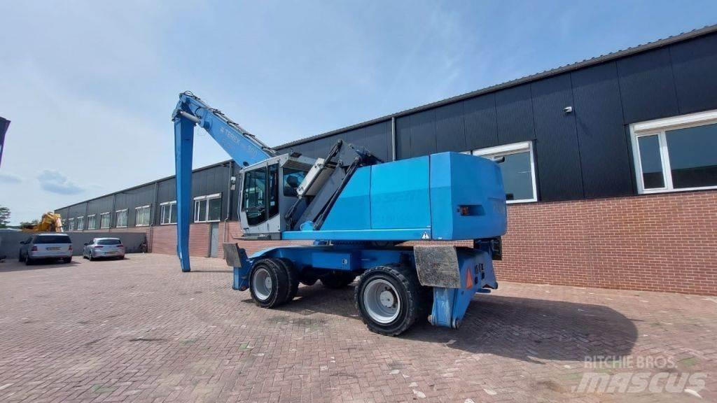 Fuchs MHL360 Bageri za manipuliranje materijalom / otpadom