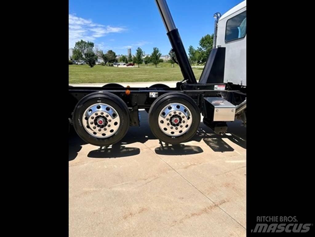 Kenworth T 880 Traktorske jedinice