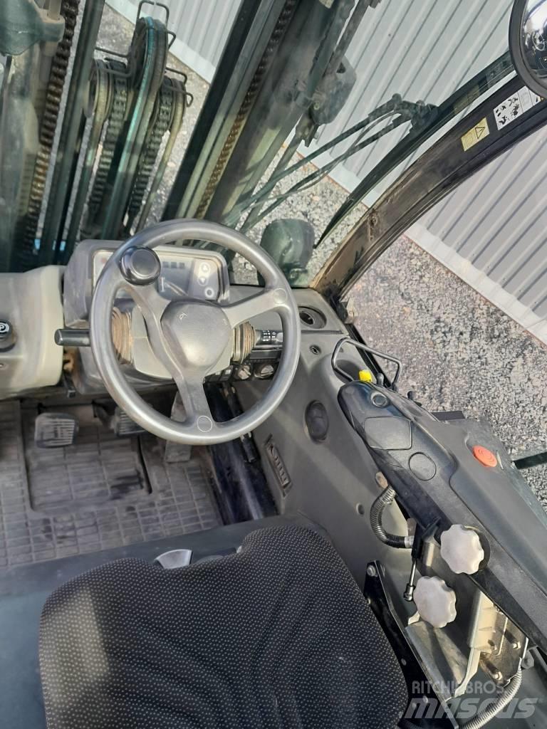 Mitsubishi FD 25 N Dizelski viličari