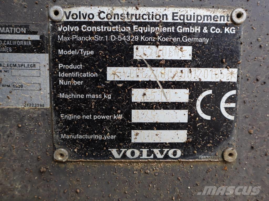 Volvo EC 240 C N L Bageri gusjeničari
