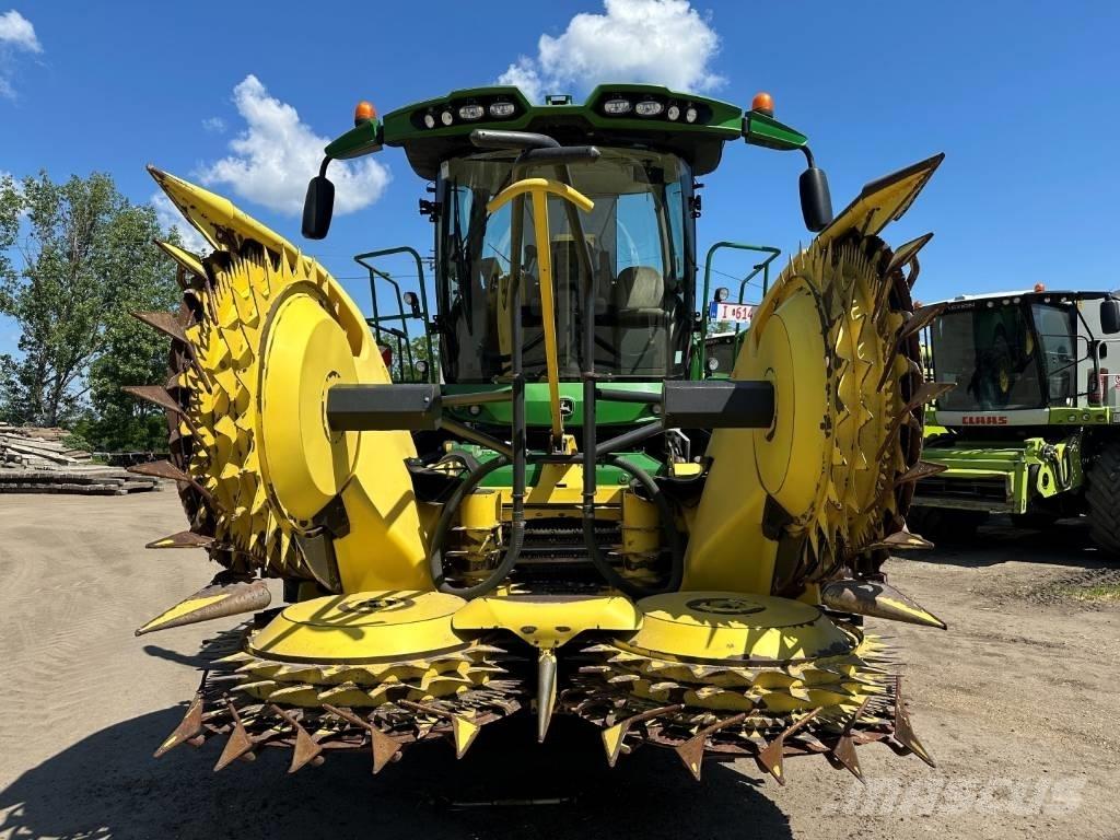 John Deere 8600 Strojevi za krmu na vlastiti pogon